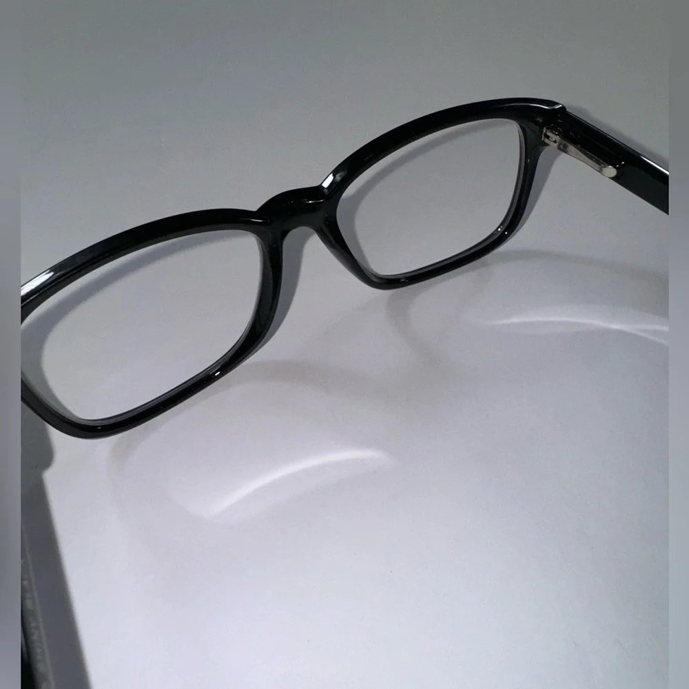 Warby Parker enhance 433